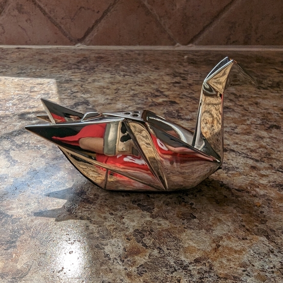 Crane Salt & Pepper Shaker Set - Picture 4 of 12